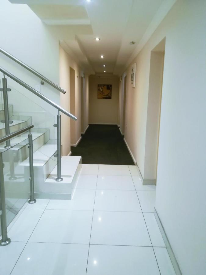 Garden Top Hotel โจฮันเนสเบิร์ก ภายนอก รูปภาพ