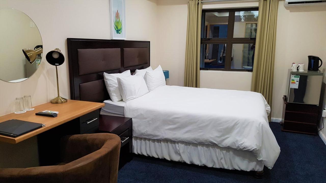 Garden Top Hotel โจฮันเนสเบิร์ก ภายนอก รูปภาพ